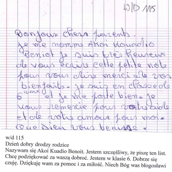 Skan odręcznie napisanego listu w języku francuskim od chłopca o imieniu Akoi Kuadio Benoit, wraz z dołączonym poniżej polskim tłumaczeniem z podziękowaniami za wsparcie.